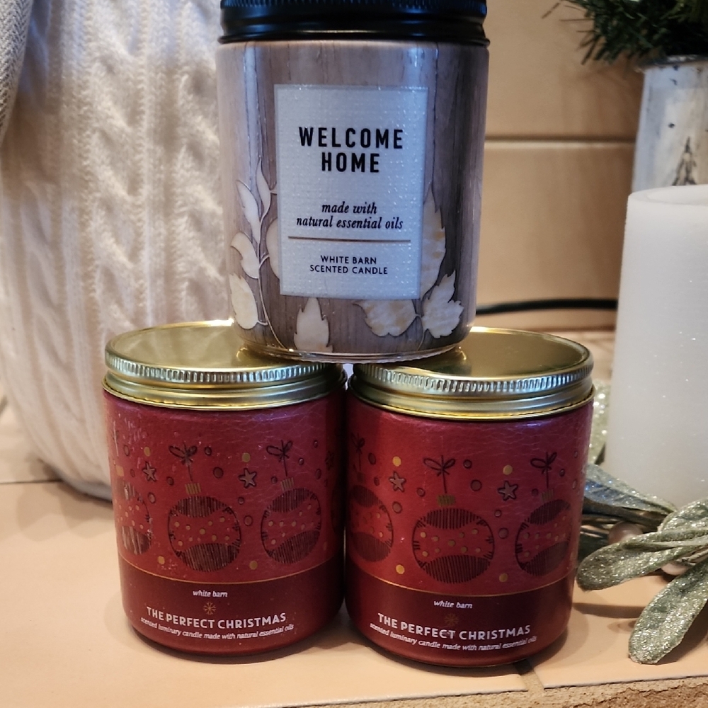 White Barn Scented Candle Set - Red and Brown